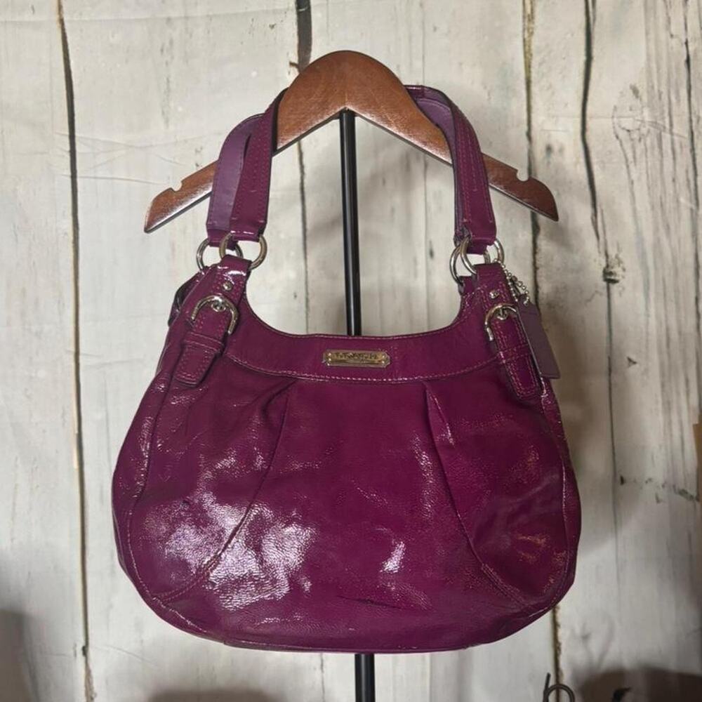 Coach Soho Plum Purple Patent Leather Shoulder Bag Hobo Pleated F19705